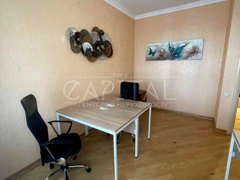 комерційна за адресою Велика Васильківська вул. (Червоноармійська), 72