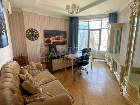 комерційна за адресою Велика Васильківська вул. (Червоноармійська), 72