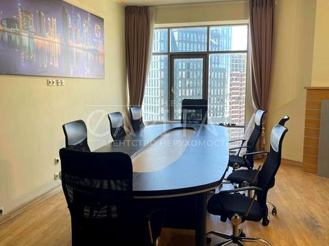 комерційна за адресою Велика Васильківська вул. (Червоноармійська), 72