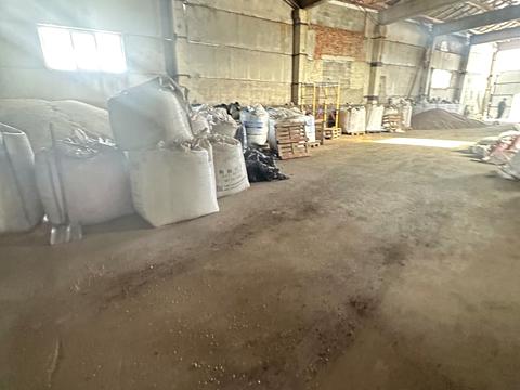 комерційна за адресою Хмельницького, 85к