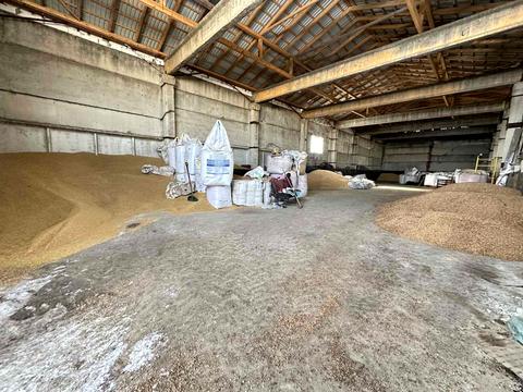 комерційна за адресою Хмельницького, 85к