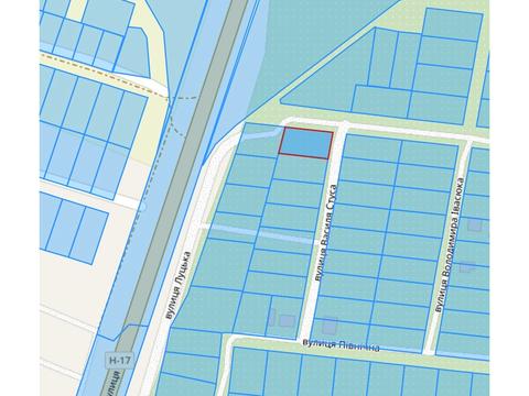 участок по адресу с. Малые Подлески, стуса, 17