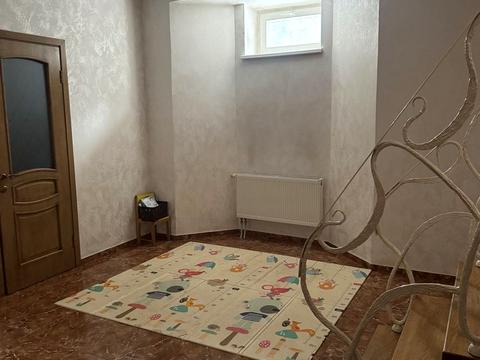 будинок за адресою с. Петропавлівська Борщагівка, Княгині Ольги вул.