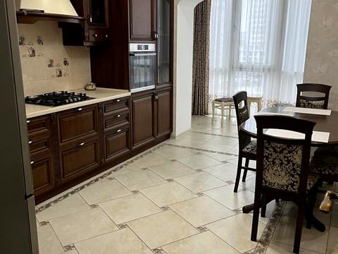 квартира за адресою Чорновола вул., 29