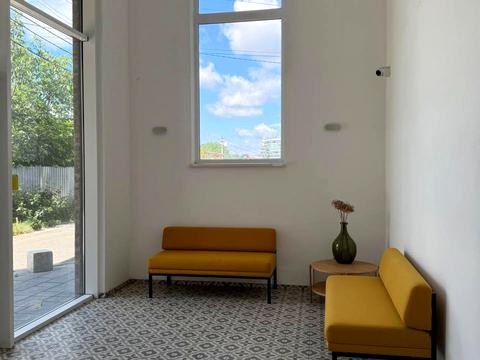 комерційна за адресою Зарічанська вул., 13-А