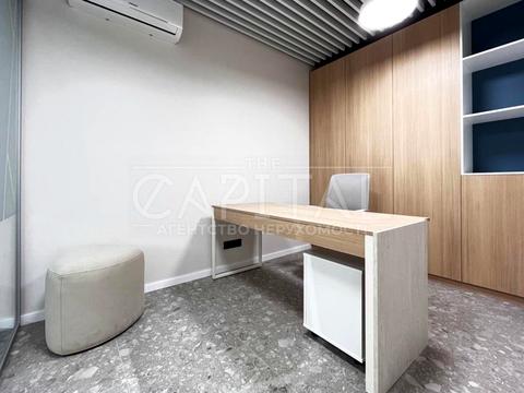 коммерческая по адресу Андрея Верхогляда ул. (Михайла Драгомирова), 14-А