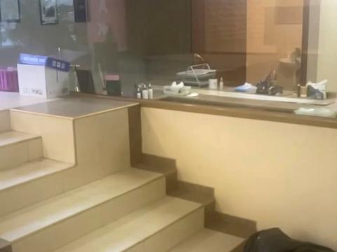 комерційна за адресою Івана Луценка пров., 21/23