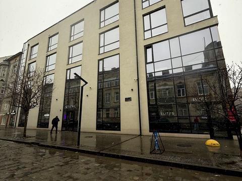 комерційна за адресою Газова вул., 7