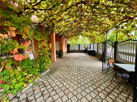 будинок за адресою Шкільна, 2