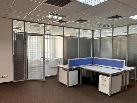 комерційна за адресою Богдана Хмельницького вул., 19/21