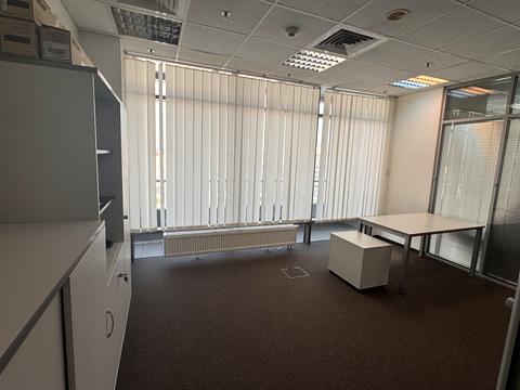 комерційна за адресою Богдана Хмельницького вул., 19/21