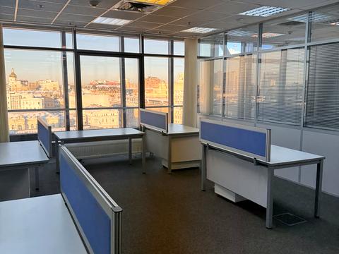 комерційна за адресою Богдана Хмельницького вул., 19/21