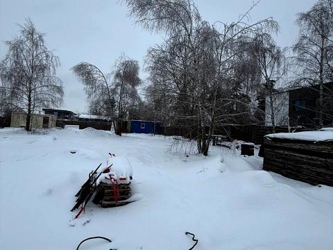 ділянка за адресою Квітнева вул.