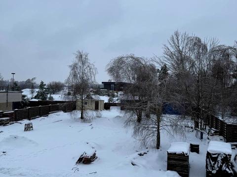 ділянка за адресою Квітнева вул.