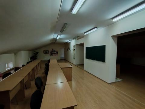 комерційна за адресою майдан Короленка пл., 5