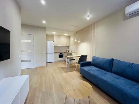 квартира за адресою Олександра Олеся вул., 8/17