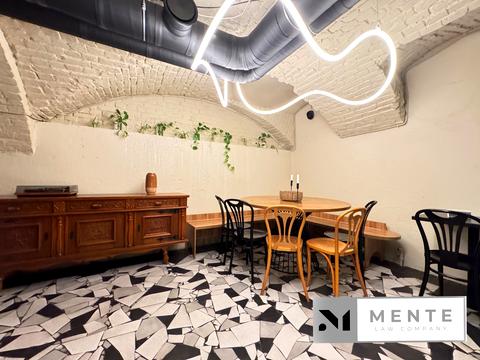 комерційна за адресою Верхній Вал вул., 22