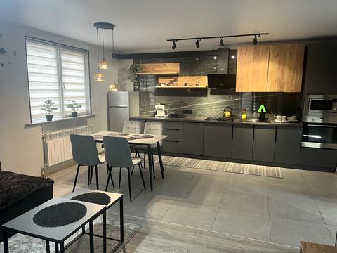 дом по адресу Заливна ул.