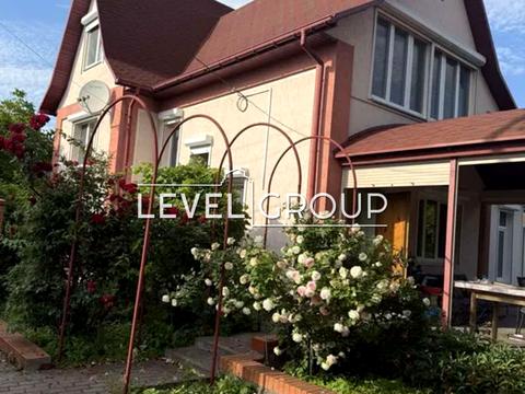 дом по адресу армійська, 10