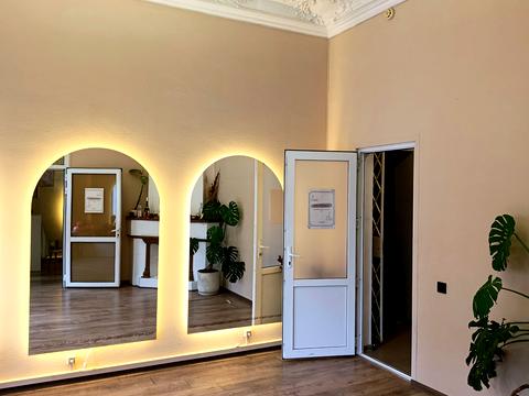 комерційна за адресою Університетська вул. (Щепкіна), 6