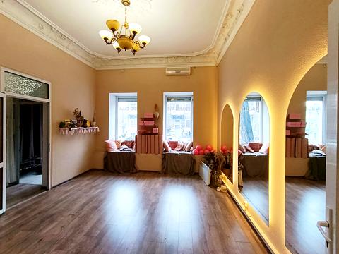 комерційна за адресою Університетська вул. (Щепкіна), 6