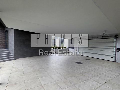 будинок за адресою Квітнева вул.