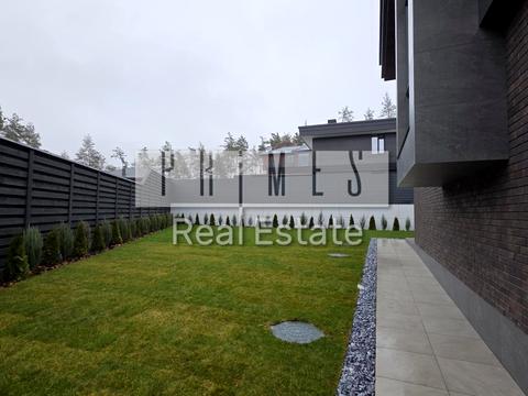 будинок за адресою Квітнева вул.