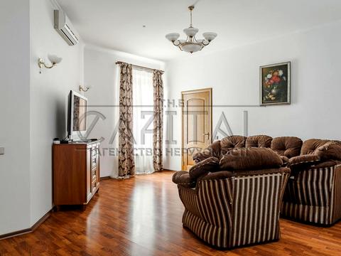 будинок за адресою смт. Козин, Старокиївська вул.