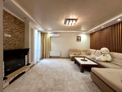 квартира по адресу Александра Довженко ул., 11