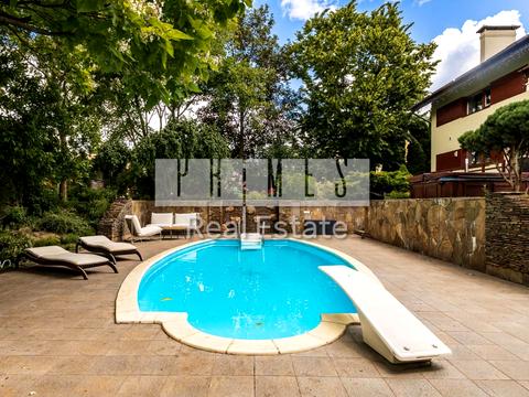 будинок за адресою Каштанова