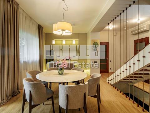 будинок за адресою Каштанова