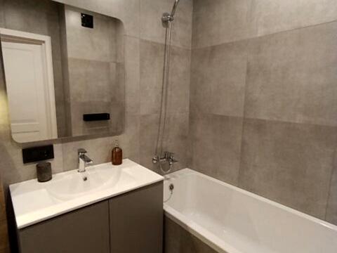 квартира за адресою Івана Фогарашія вул., 17