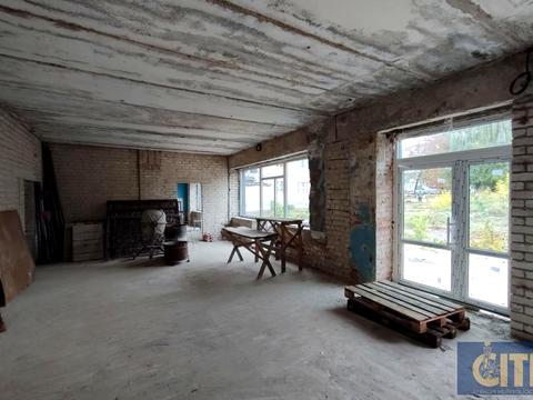 комерційна за адресою Польовий пл., 1