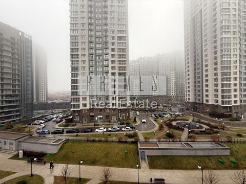 паркомісце за адресою Андрія Верхогляда вул. (Михайла Драгомирова), 15-Б