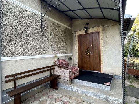 будинок за адресою Незалежності