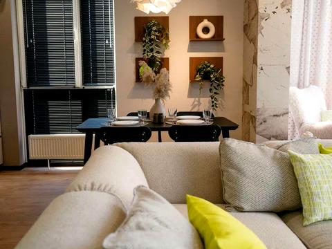 квартира за адресою Салютна вул., 2к21