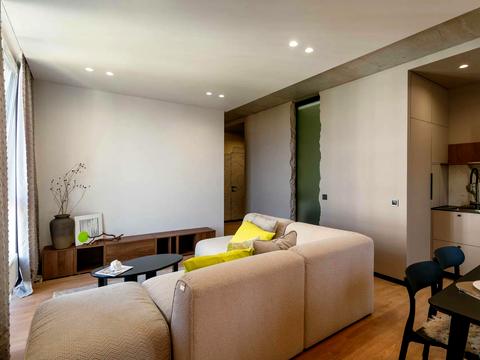 квартира за адресою Салютна вул., 2к21