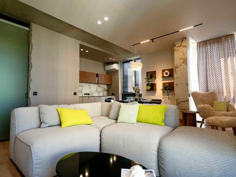 квартира за адресою Салютна вул., 2к21