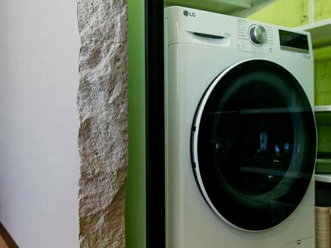 квартира за адресою Салютна вул., 2к21