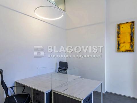 комерційна за адресою Сім'ї Стешенків вул. (Тимофія Строкача), 9