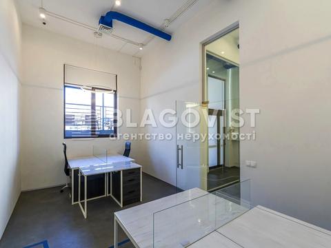 комерційна за адресою Сім'ї Стешенків вул. (Тимофія Строкача), 9