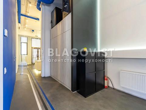 комерційна за адресою Сім'ї Стешенків вул. (Тимофія Строкача), 9