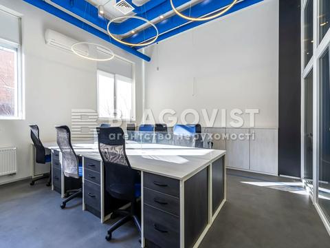 комерційна за адресою Сім'ї Стешенків вул. (Тимофія Строкача), 9