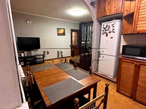 коммерческая по адресу Соборности просп. (Воззʼєднання), 16