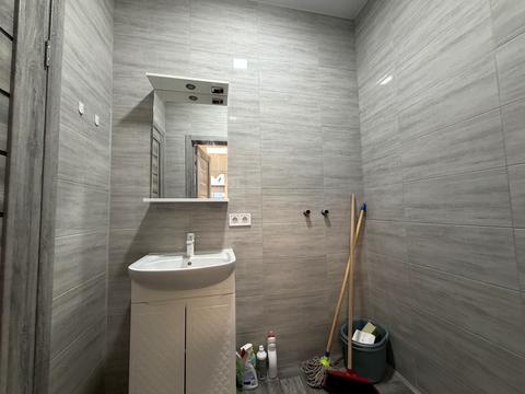 комерційна за адресою Під Голоском вул., 24