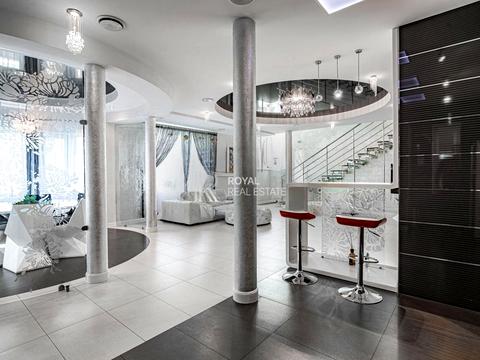 будинок за адресою с. Вишеньки, Садова вул.