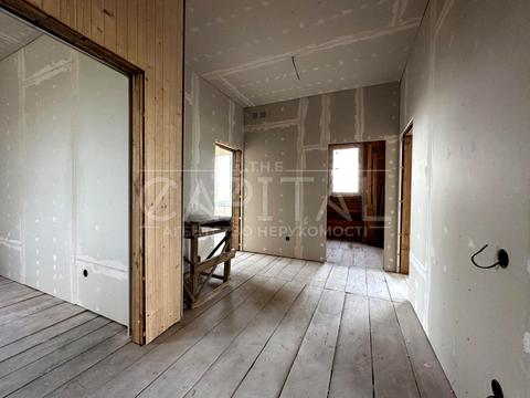 комерційна за адресою Київська вул., 1