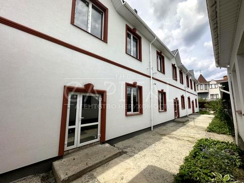 комерційна за адресою Київська вул., 1