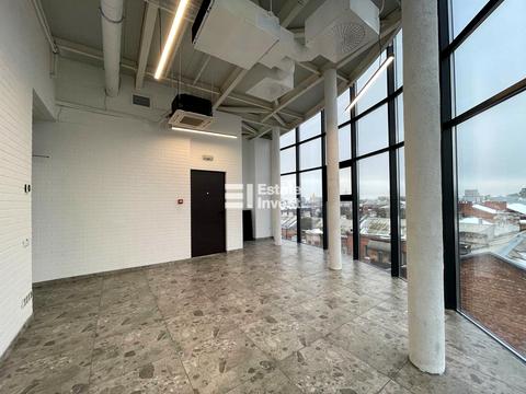 комерційна за адресою Манізера вул. (Красіна), 8