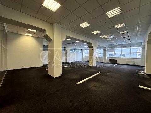 комерційна за адресою Охтирська вул., 11